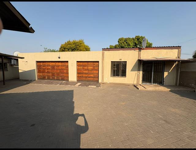 3 BEDROOM HOUSE TO LET IN VANDERBIJLPARK SE 1